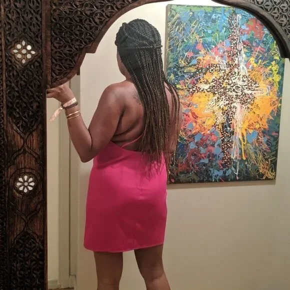 Hot pink dress   - Picture 7 of 8